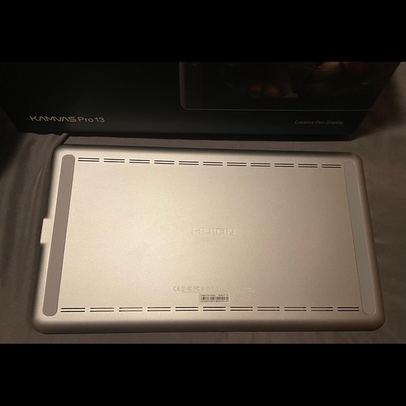Huion Kamvas Pro 13 GT-133 Creative Pen Display & Accessories - Picture 6 of 12